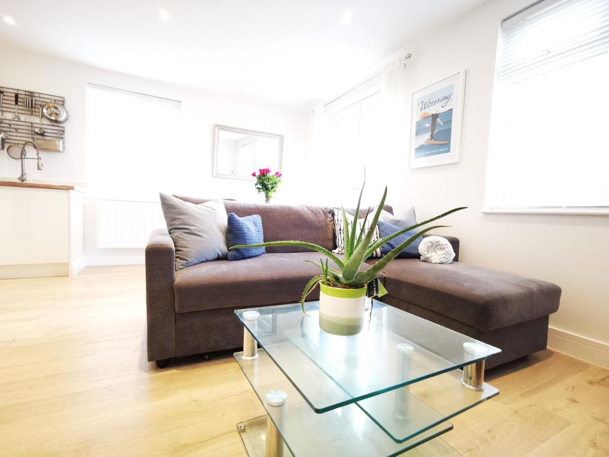 Apartment In The Heart Of East Wittering Village Chichester Exterior foto