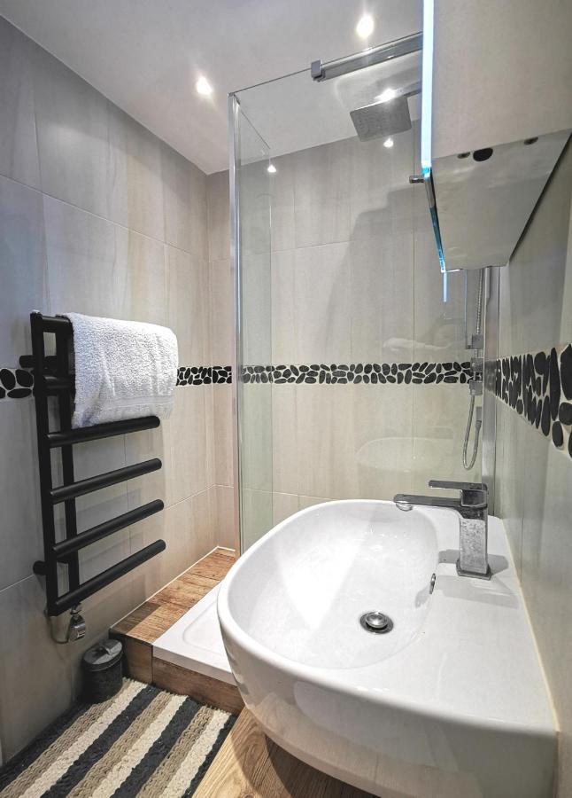 Apartment In The Heart Of East Wittering Village Chichester Zimmer foto